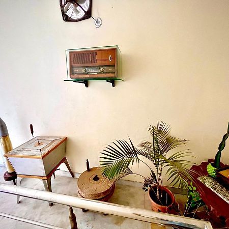 Colonel'S Abode Apartment Агра Екстериор снимка